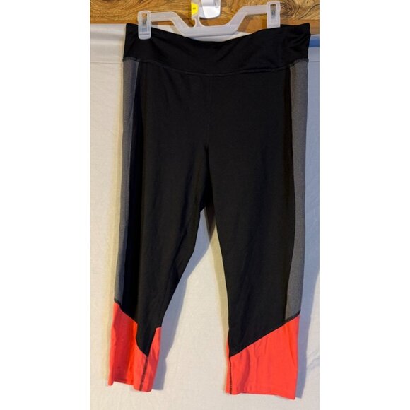 Tek Gear Womens Leggings Workout Pants Size XL Cropped Capri Length Black Stripe - Picture 1 of 3